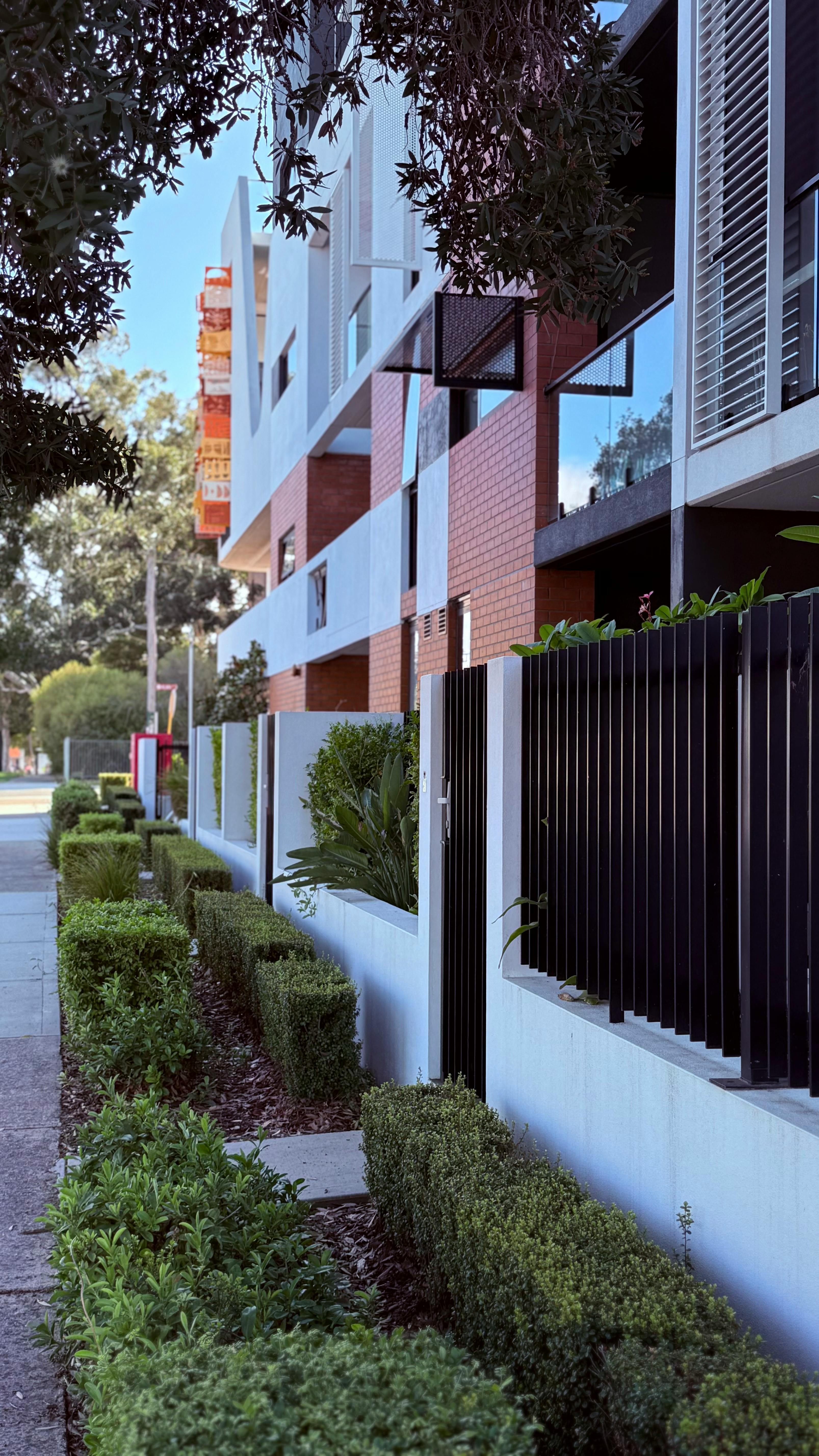 Work photo: pexels sasha vukovic 449306304 37152301